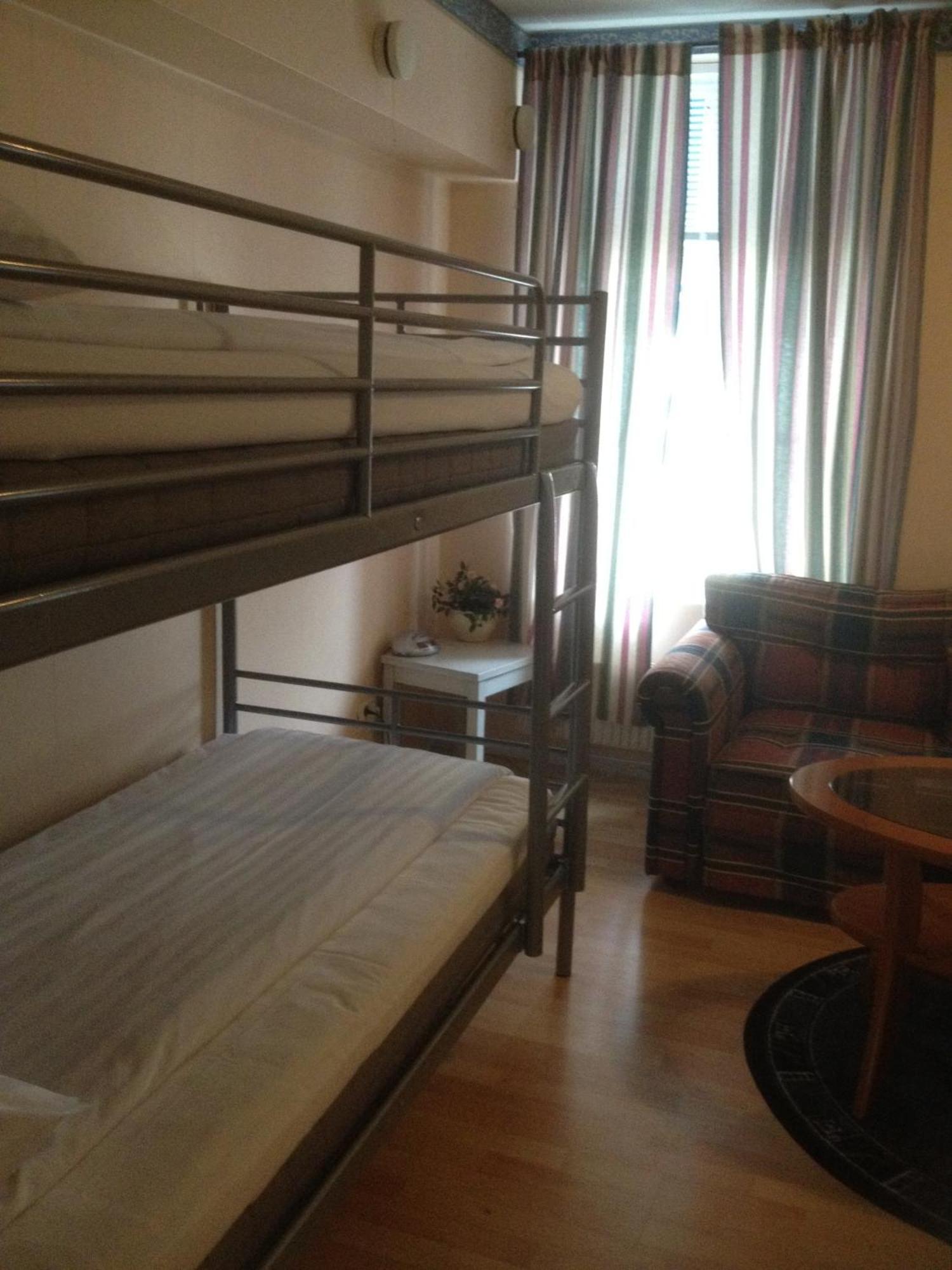 Hotel Arkaden 아비카 외부 사진